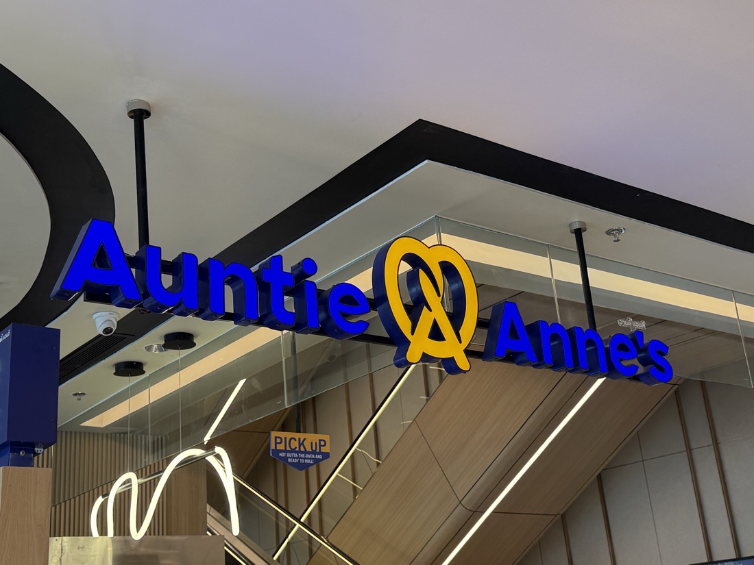 Auntie Anne's fascia, MedPark, Bangkok — made to order by Mommy Signage